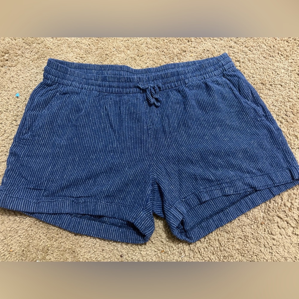 Old Navy Navy Pinstripe High-Waist Drawstring Shorts size L - Picture 2 of 7